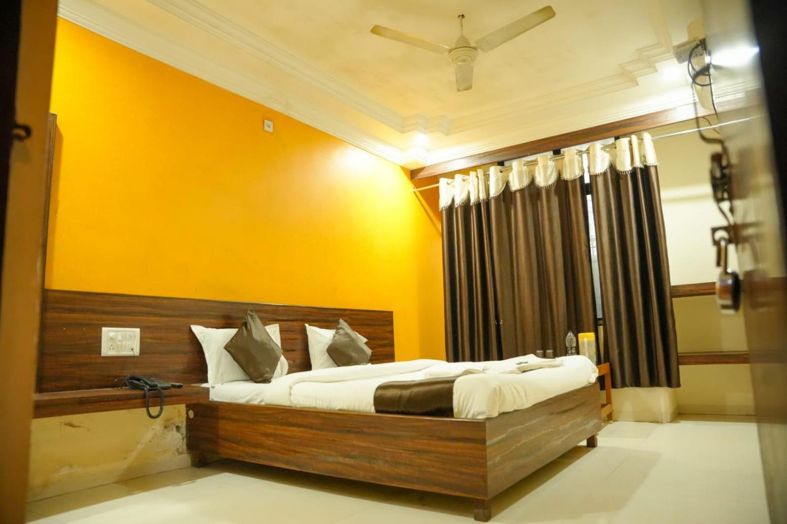 Hotel Sachidanand Shirdi Exterior foto