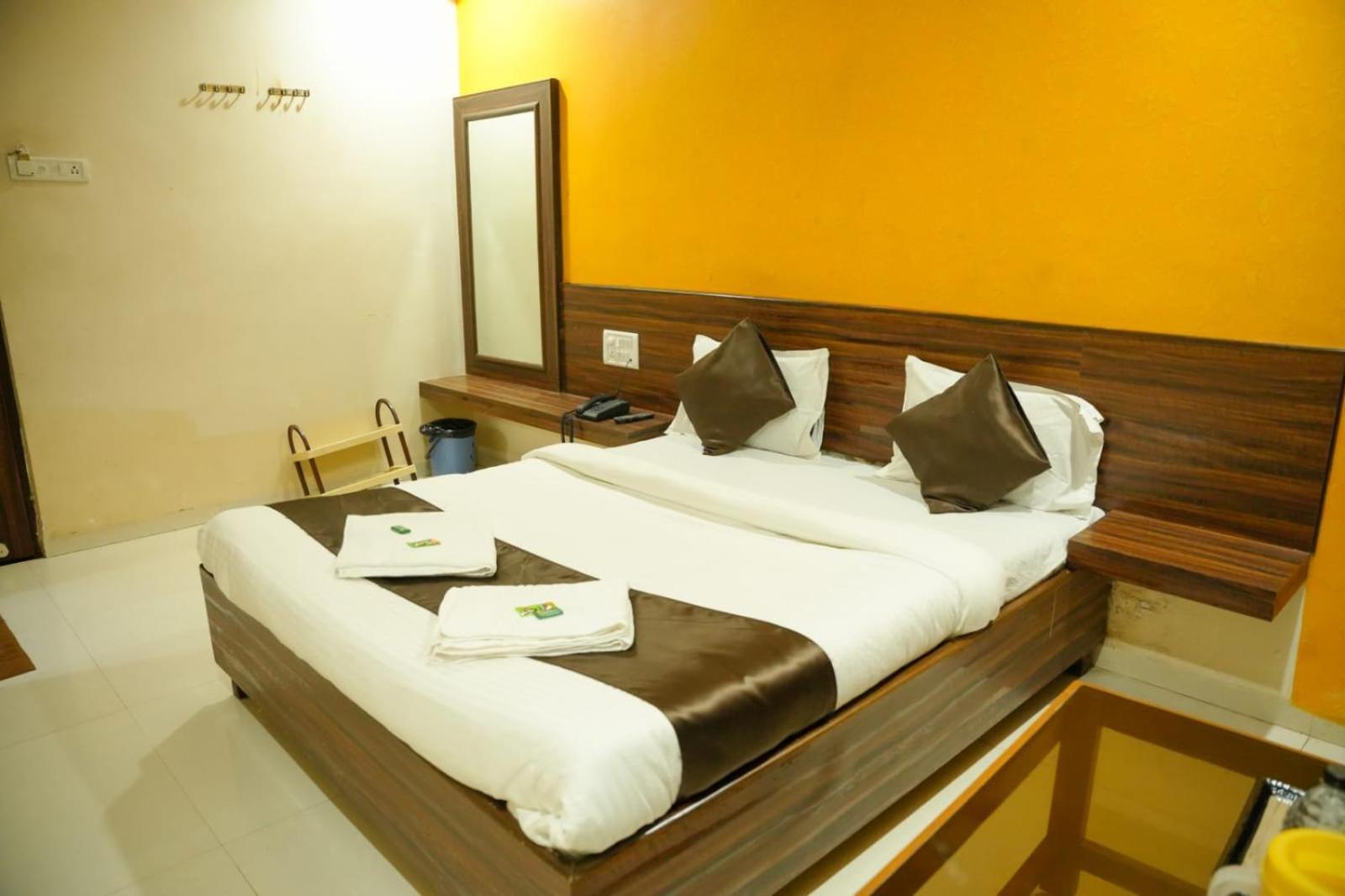 Hotel Sachidanand Shirdi Exterior foto